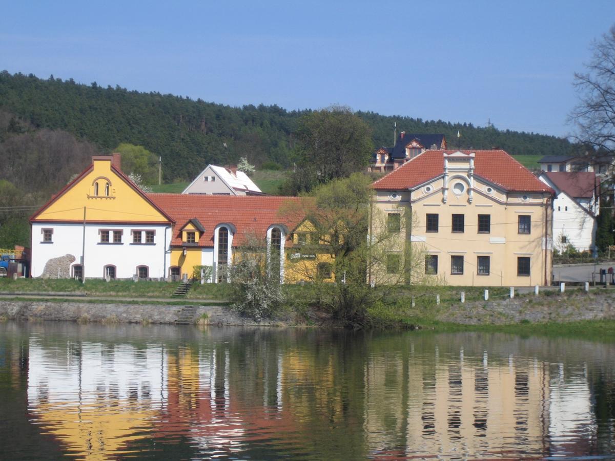 Penzion Patak Kamyk nad Vltavou Exterior foto